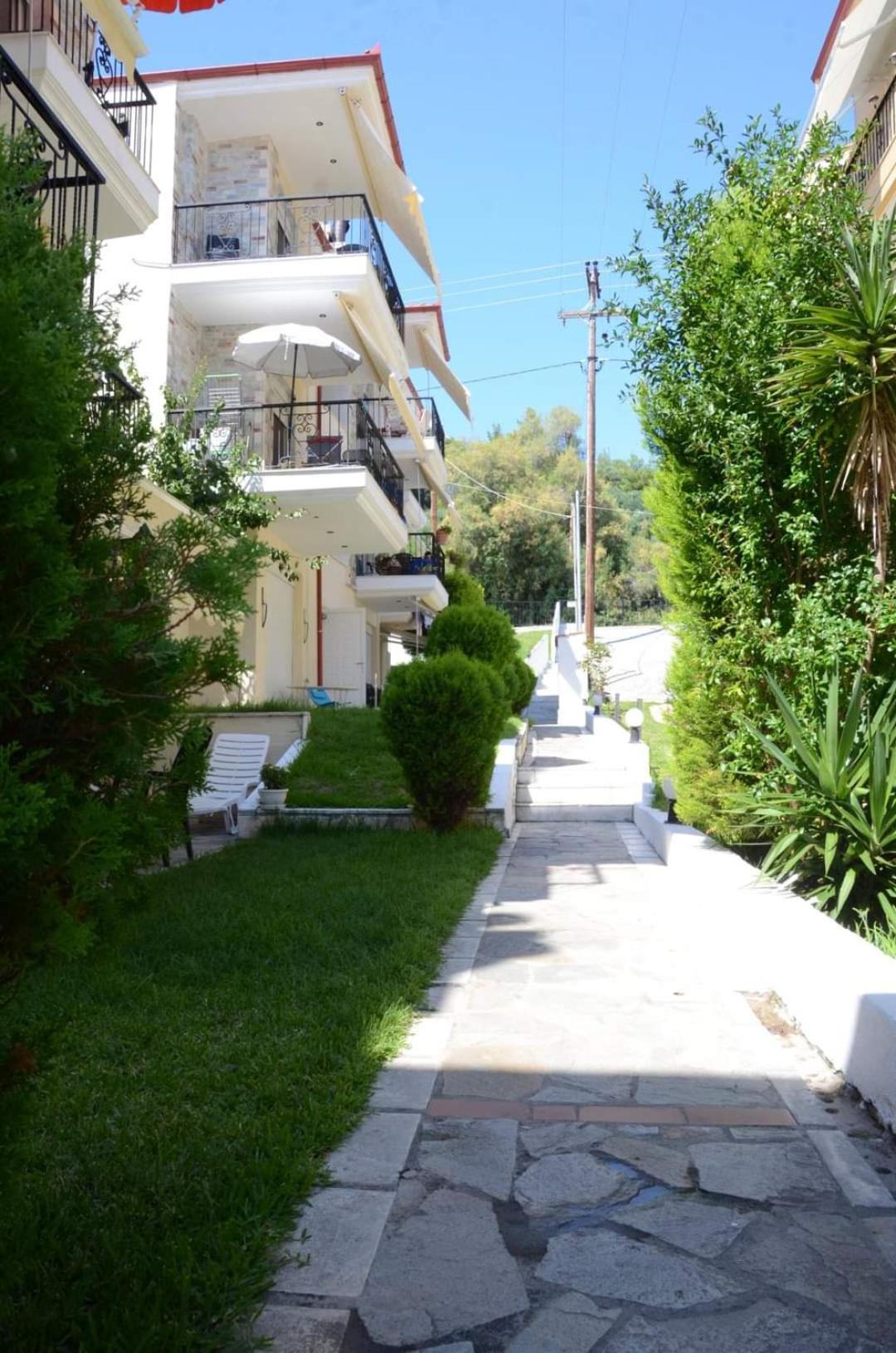 Roses Rt Apartments Skioni II Nea Skioni Exterior foto